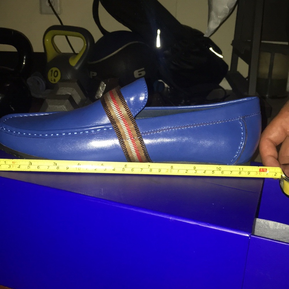 NEW IN BOX Men’s Vreza stylish leather loafers - Picture 7 of 8